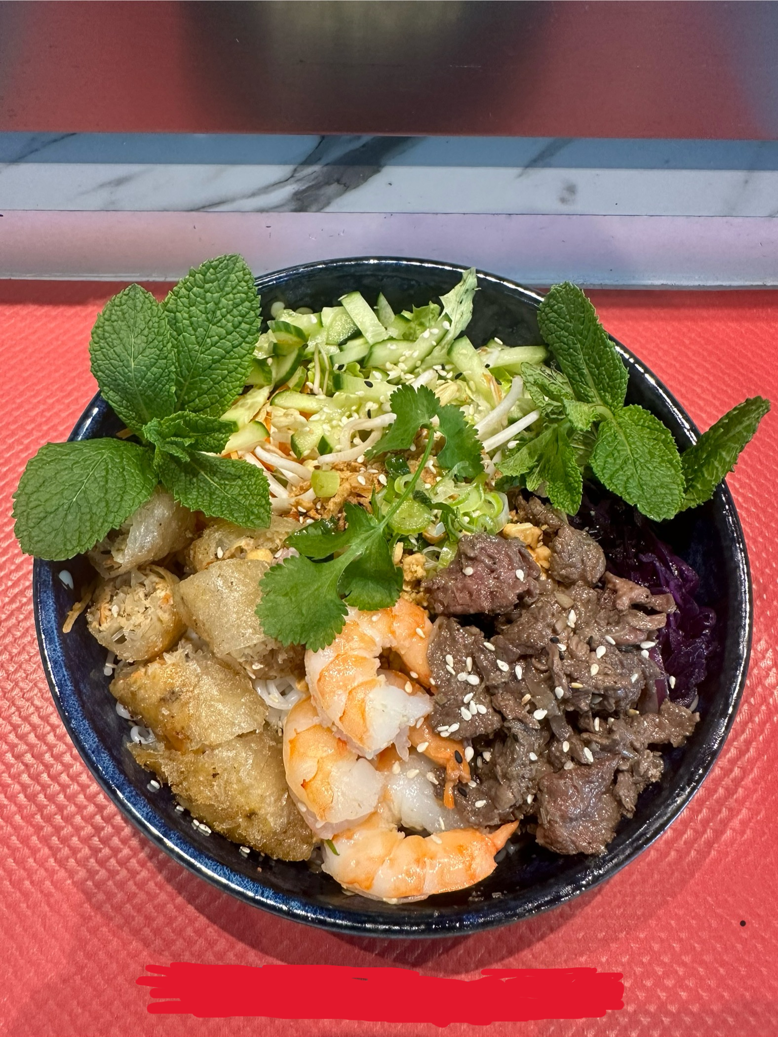 Bò bún spécial — bœuf et crevette